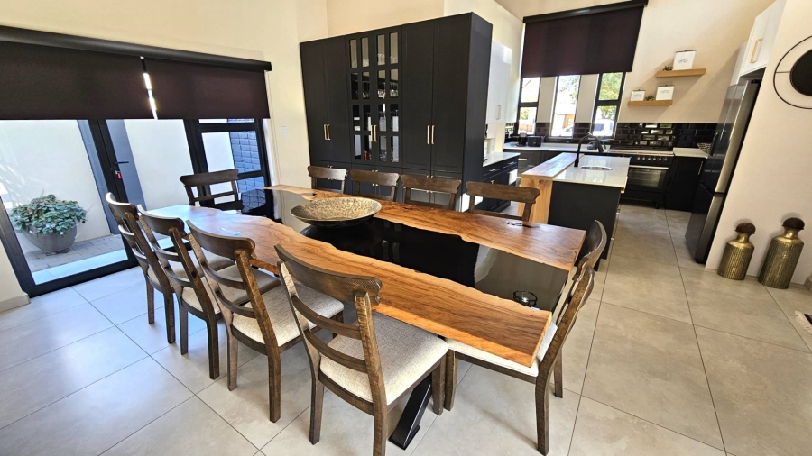 3 Bedroom Property for Sale in Meerhof North West